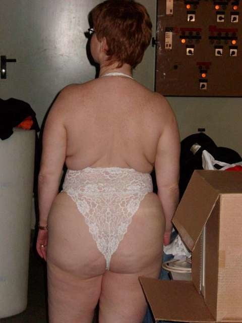 ¡Pracht-arsch-nutten!
 #90242924