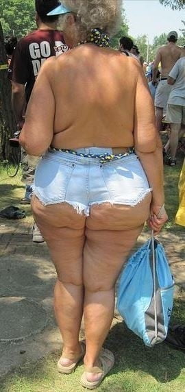 ¡Pracht-arsch-nutten!
 #90242961