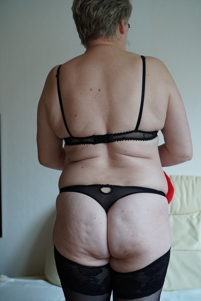 ¡Pracht-arsch-nutten!
 #90243035