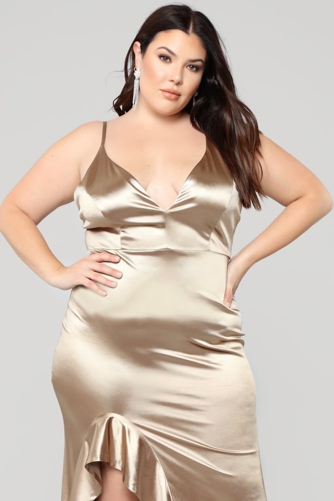 Busty sexy würzig
 #95435929