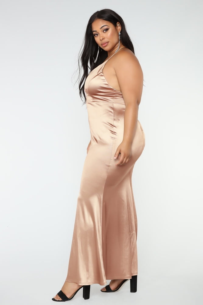 Busty sexy würzig
 #95435939