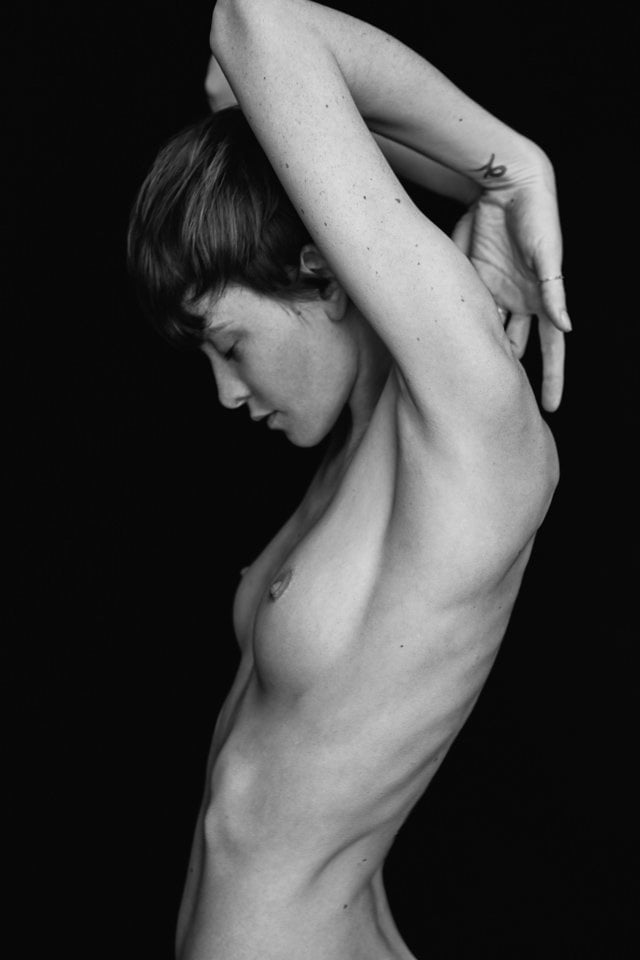 Huebsche Frauen praesentieren stolz ihre Bruestle #54 #93751394