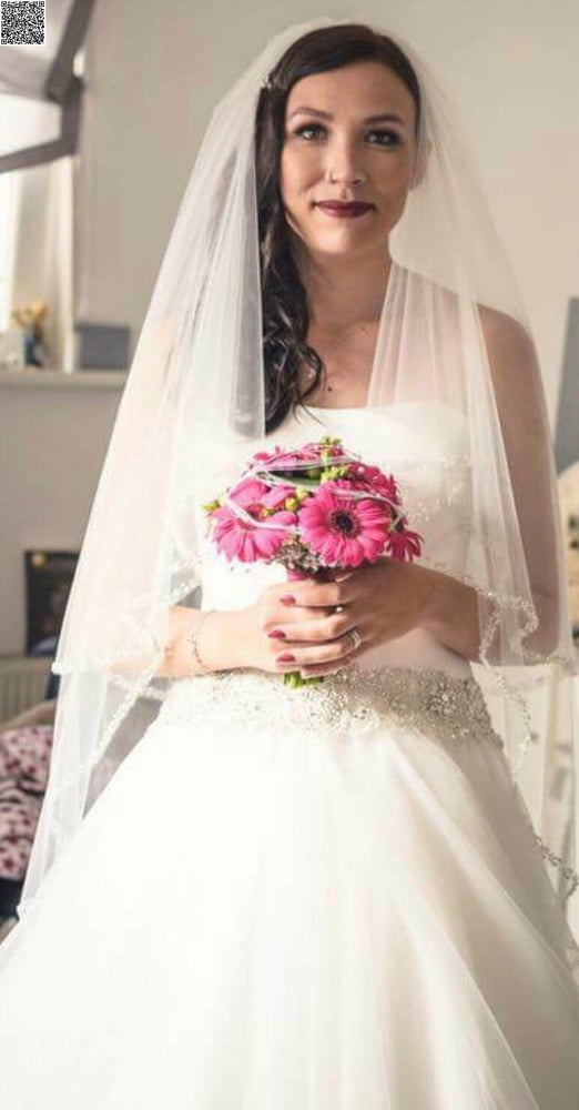 露出した妻たち
 #93359875