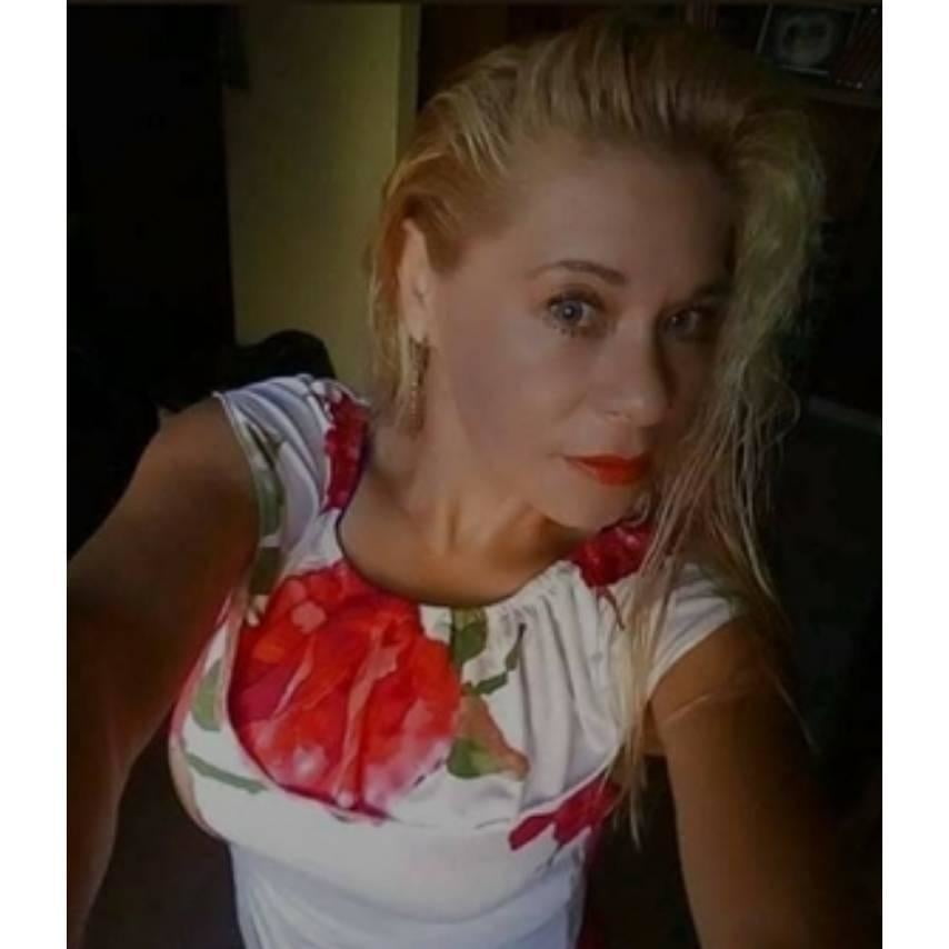 Geliebte und reife Mutter immer noch fickbar
 #94424053