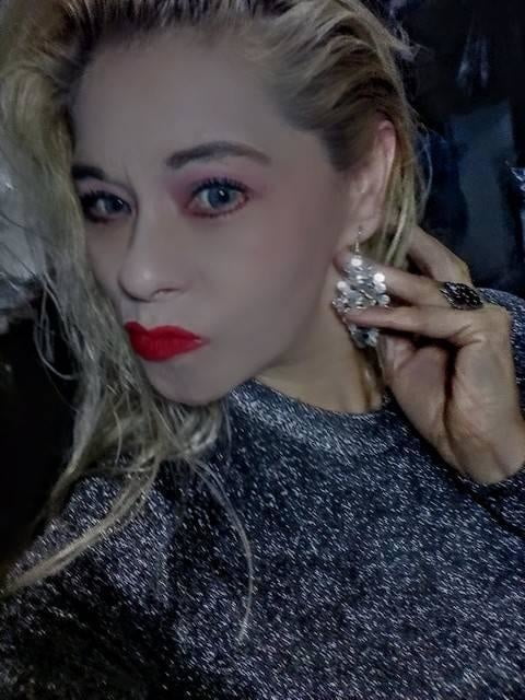 Geliebte und reife Mutter immer noch fickbar
 #94424075