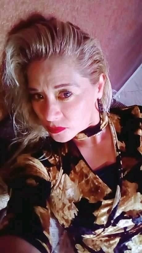 Geliebte und reife Mutter immer noch fickbar
 #94424081