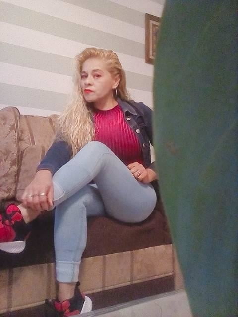 Geliebte und reife Mutter immer noch fickbar
 #94424104