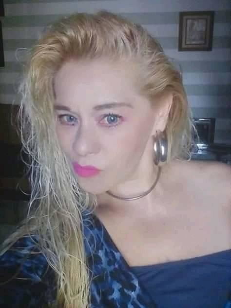 Geliebte und reife Mutter immer noch fickbar
 #94424125