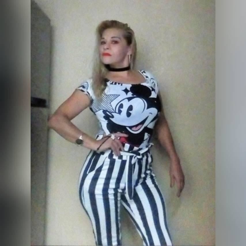 Geliebte und reife Mutter immer noch fickbar
 #94424263