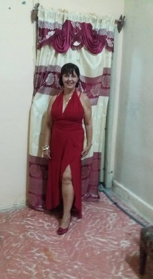 Geliebte und reife Mutter immer noch fickbar
 #94424312