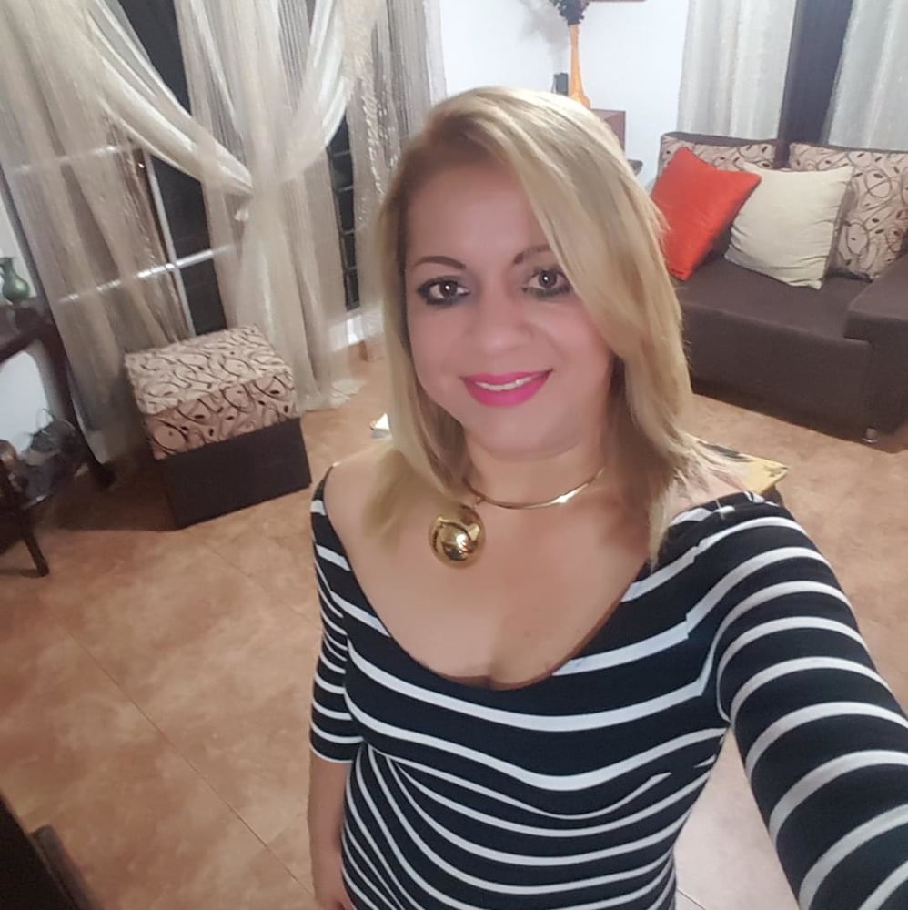 Geliebte und reife Mutter immer noch fickbar
 #94424348