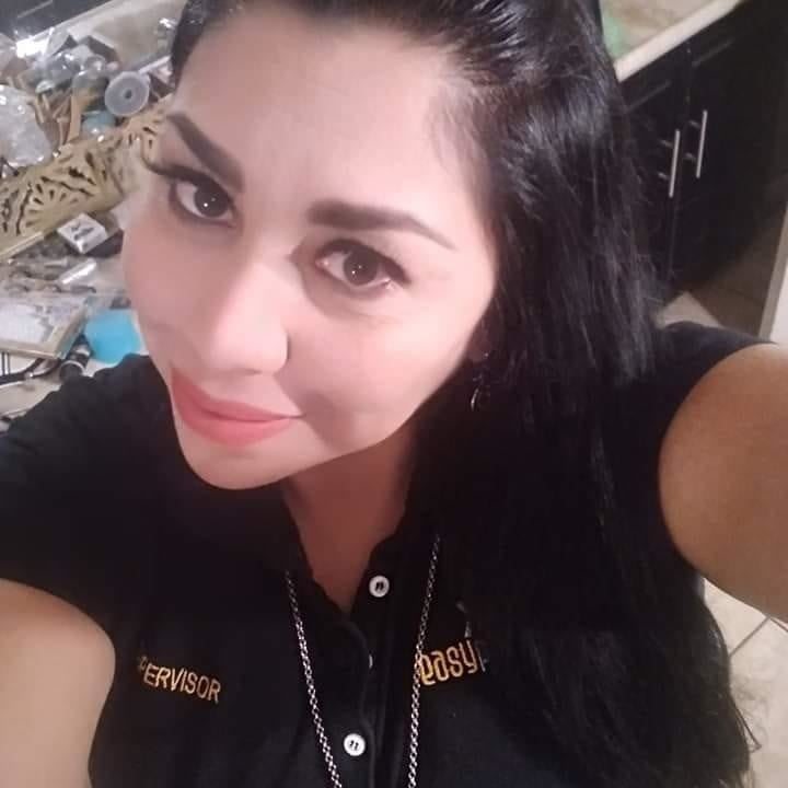 Geliebte und reife Mutter immer noch fickbar
 #94424716