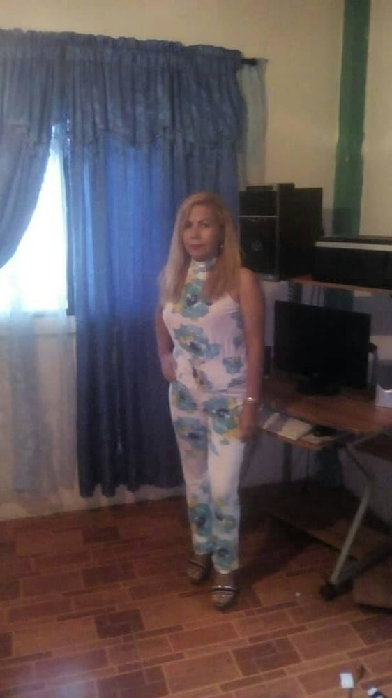 Geliebte und reife Mutter immer noch fickbar
 #94424880