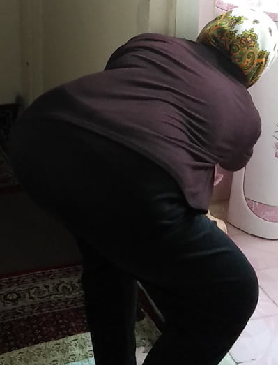 La madre sexy de mi amigo
 #106032856