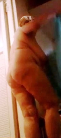 La madre sexy de mi amigo
 #106032858