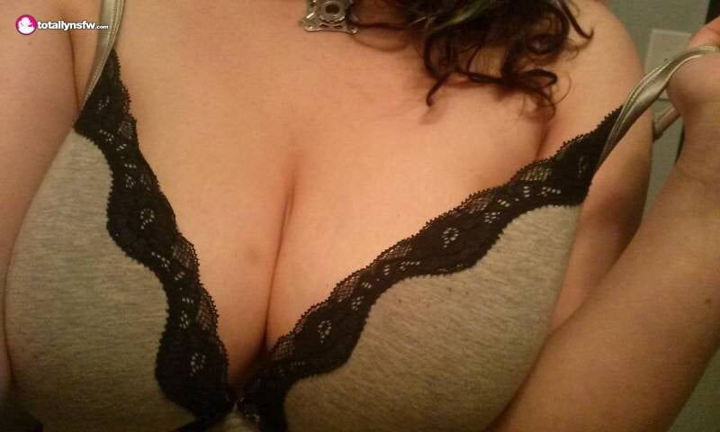 Decolette
 #106155232