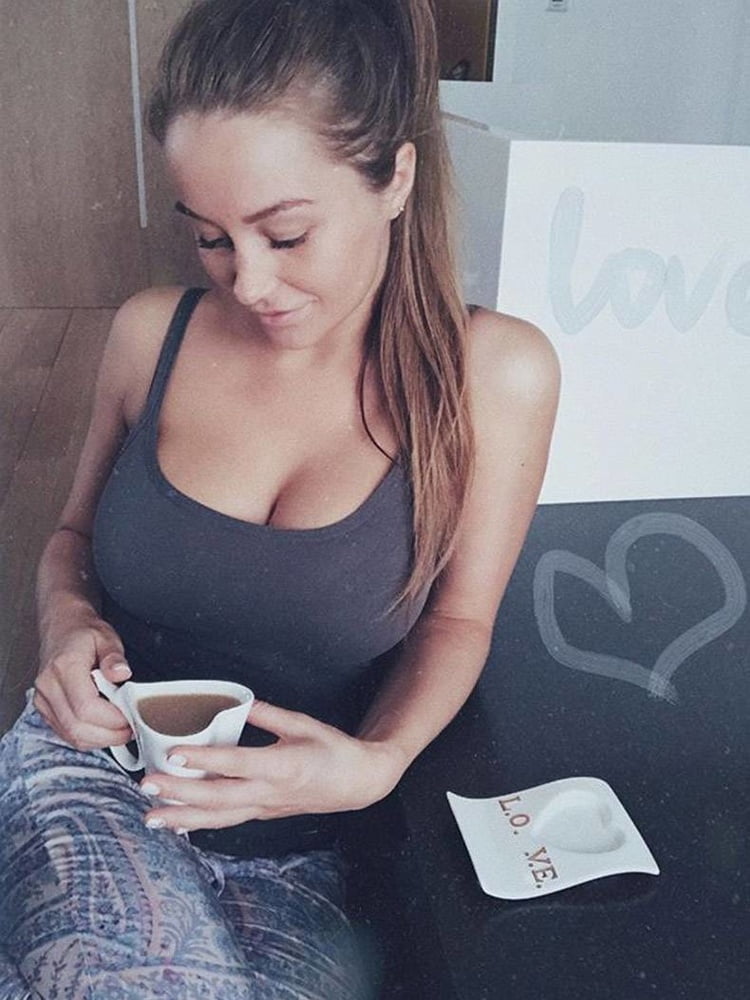 Decolette #106155293