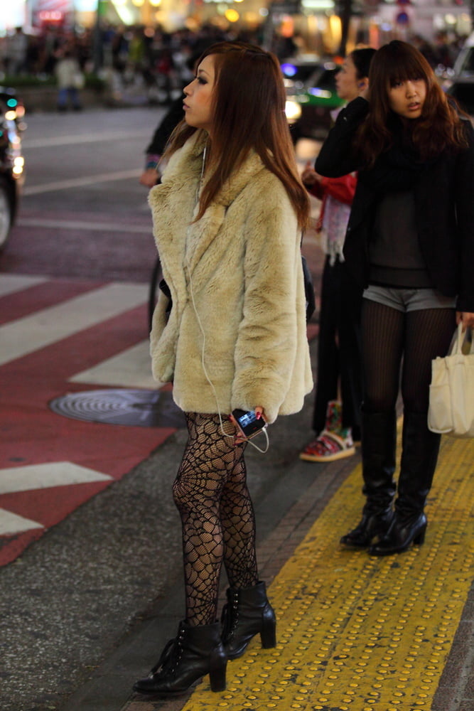 Street pantyhose - de vraies salopes asiatiques en collants
 #87475193
