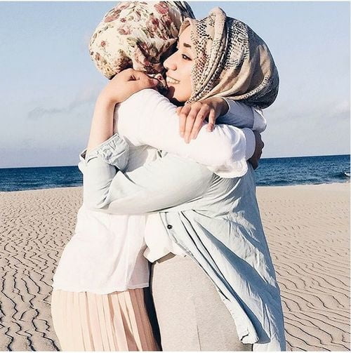 Hijab Lesbians Kisses #94722120
