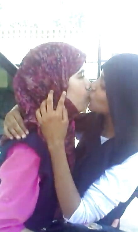 Hijab Lesbians Kisses #94722147