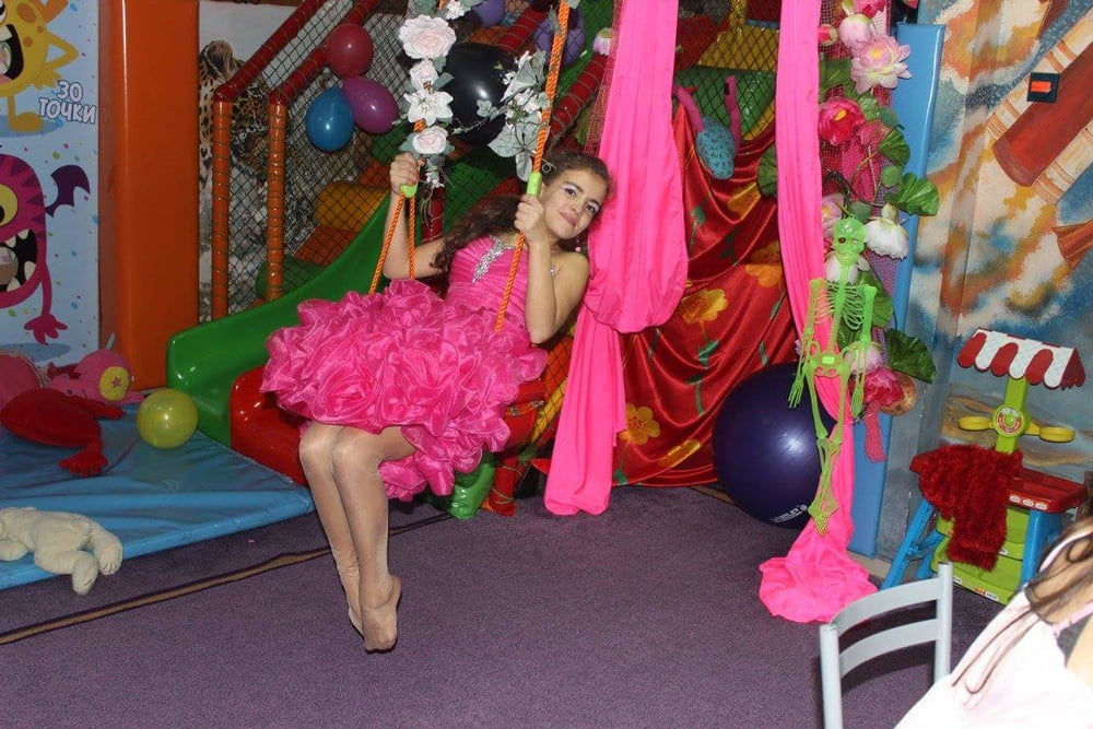 candid nylon feet  Facebook 5 #88072643