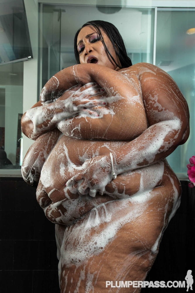 Hoodyman SSBBW 334 . Fat pig Vicky P exposed . #93183734