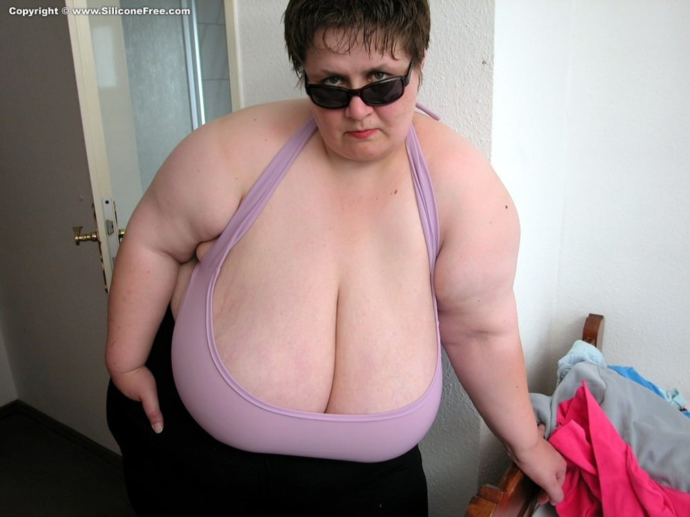 Hoodyman SSBBW 334 . Fat pig Vicky P exposed . #93183986