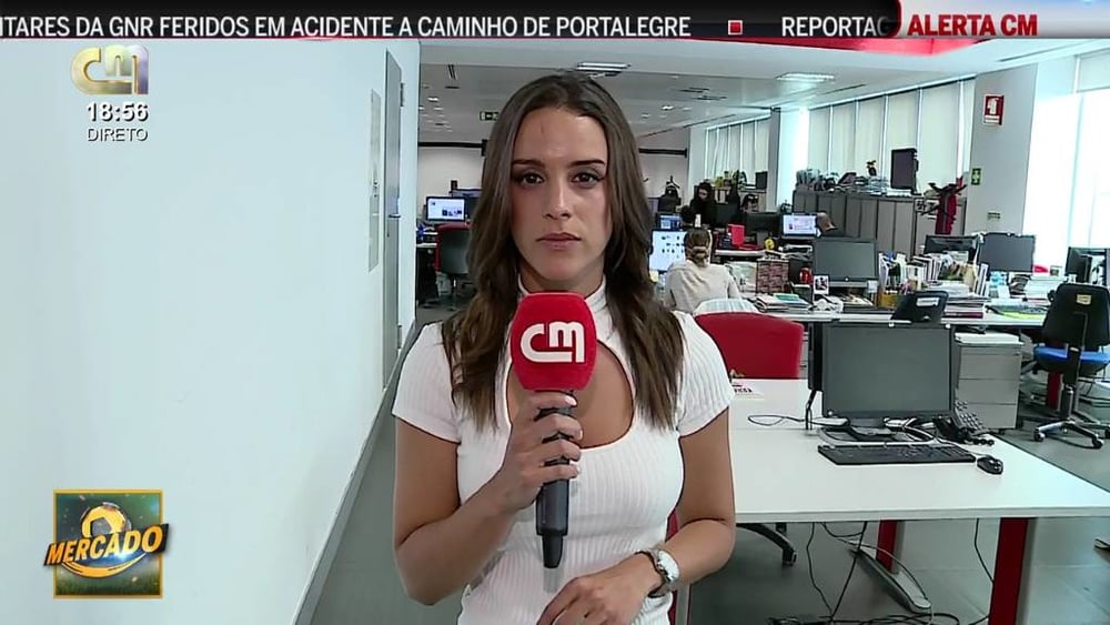 TV reporter Andreia Candeias #105101164