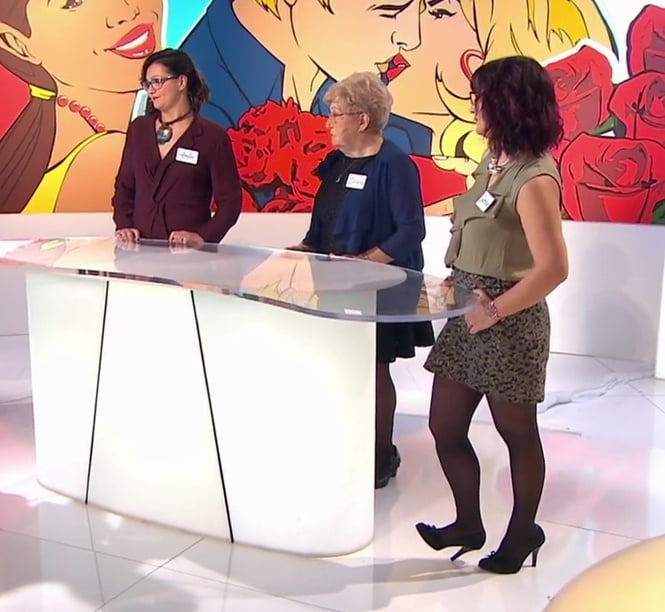 Reife Frauen im französischen Fernsehen
 #94981184
