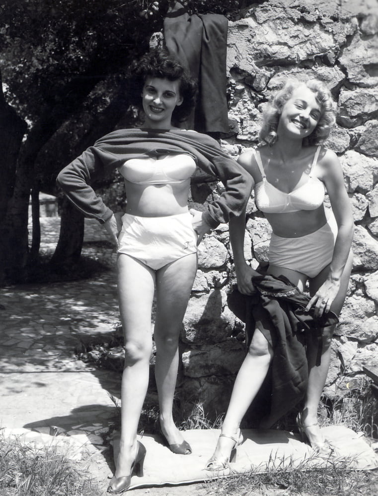 Donna 'busty' brown & bobbi reynolds - c.1953
 #81935115