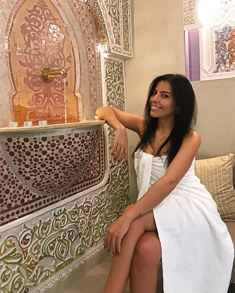 ヴァカンス中の女たち
 #89720135