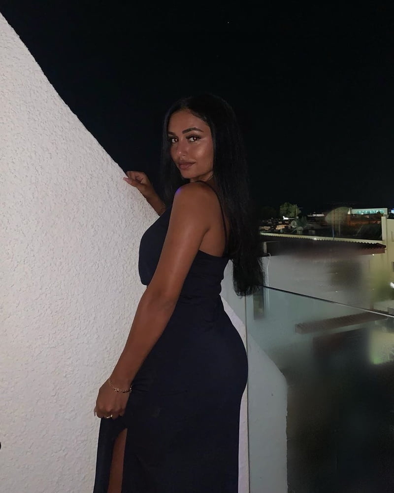 ヴァカンス中の女たち
 #89720141