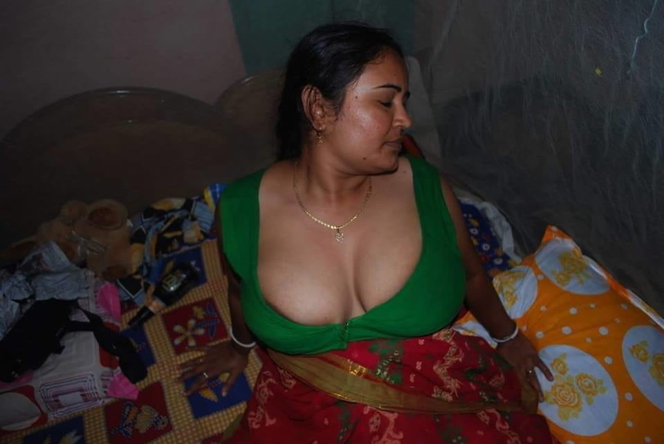 Sexy Indian Aunty -2 #92278564