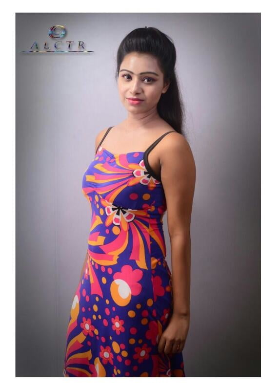 Indische Mädchen
 #92146317