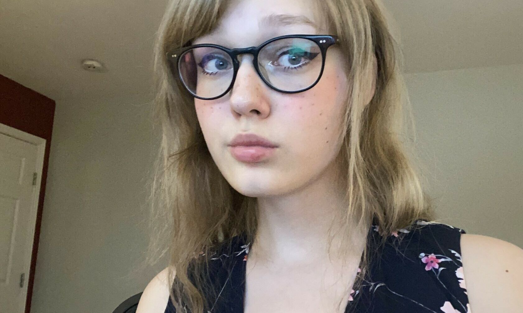 Taftaj desnuda #108475588