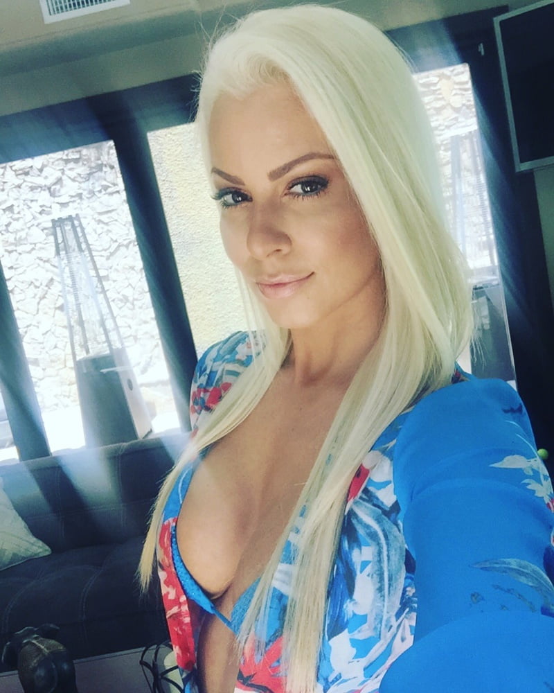 Maryse wwe
 #96639703