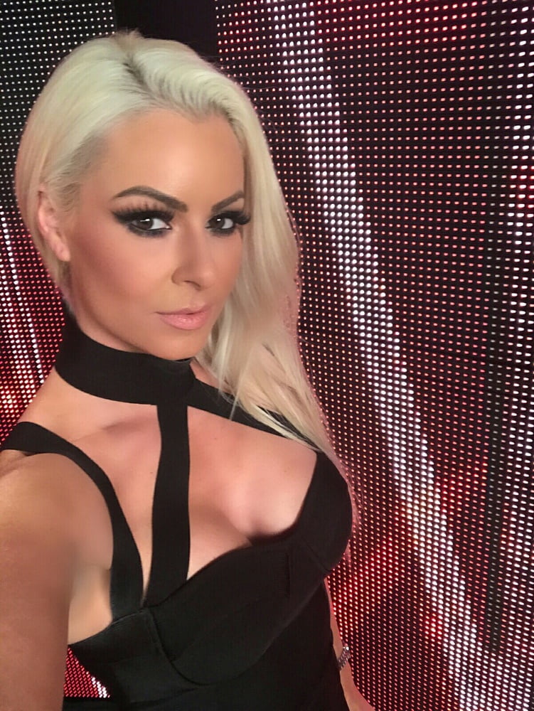 Maryse wwe
 #96639704