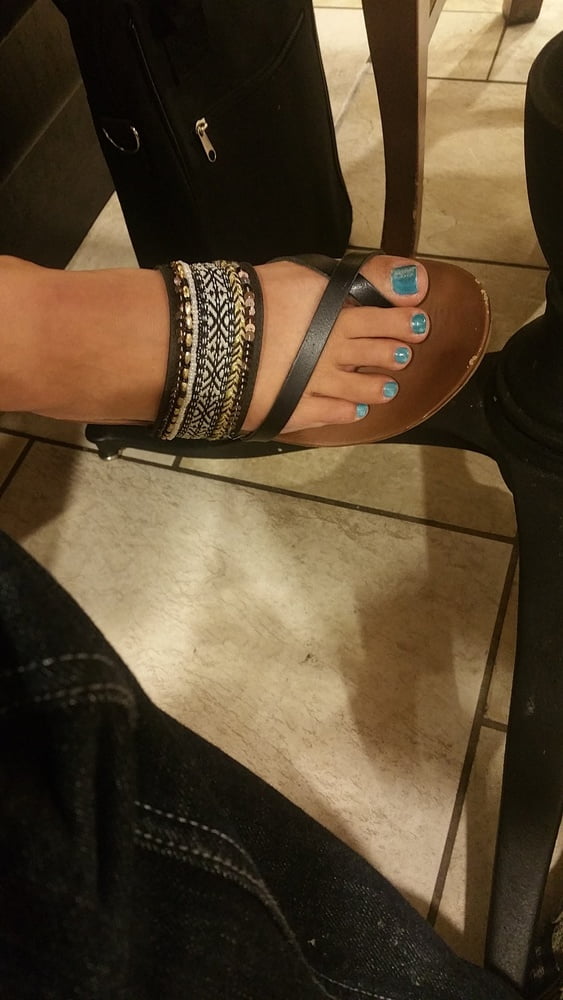 Wife unaware feet #95383903