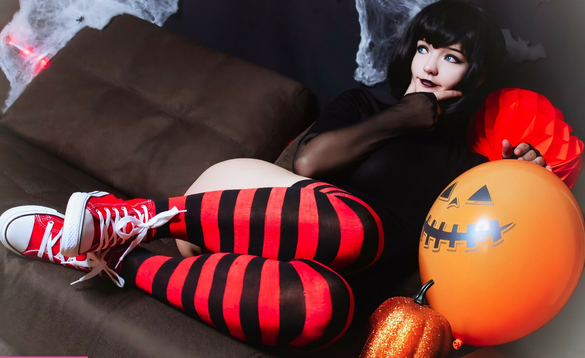 Lyvlas desnuda #107636965