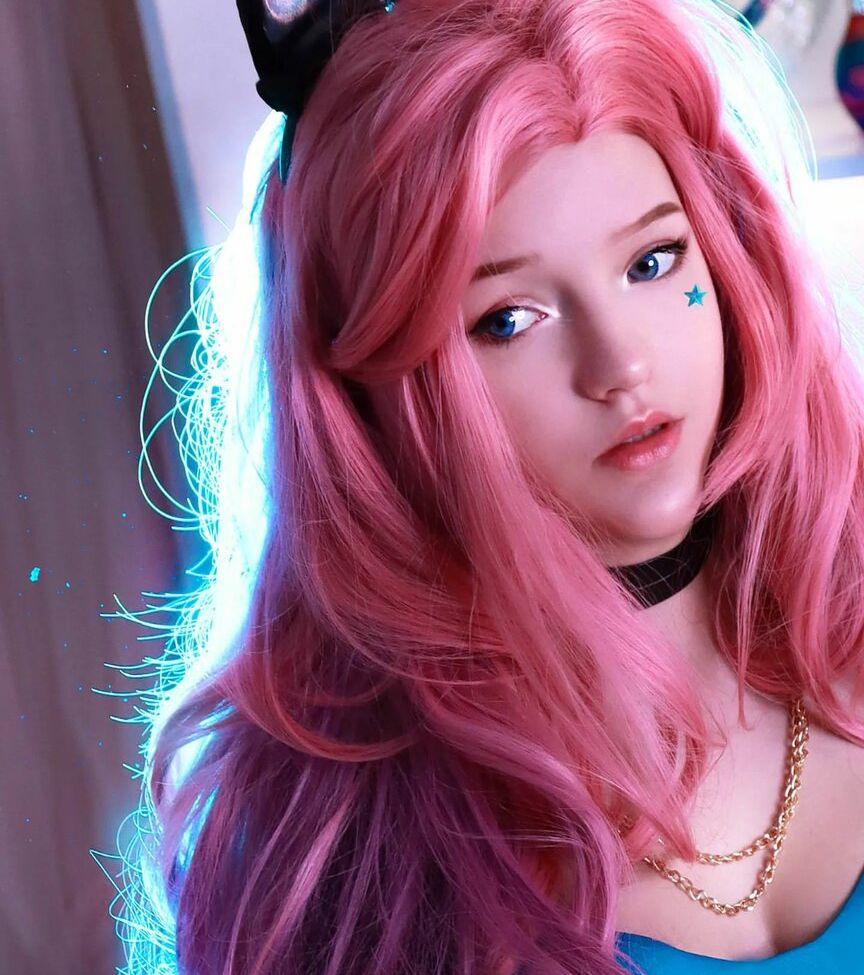 Lyvlas desnuda #107637430