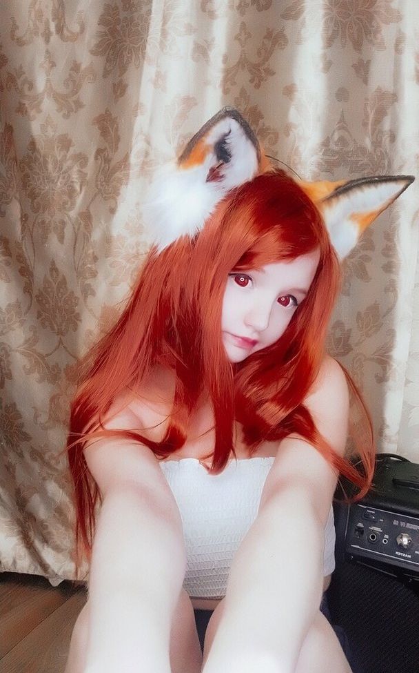 Lyvlas desnuda #107637648