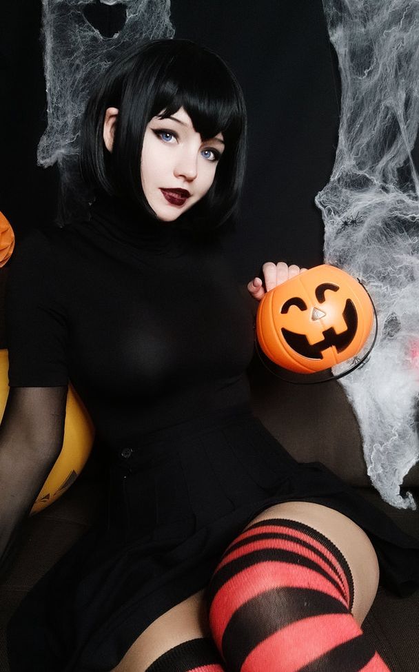 Lyvlas desnuda #107637654