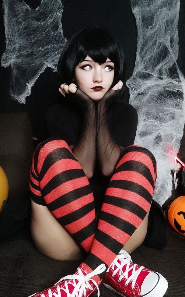 Lyvlas desnuda #107637657