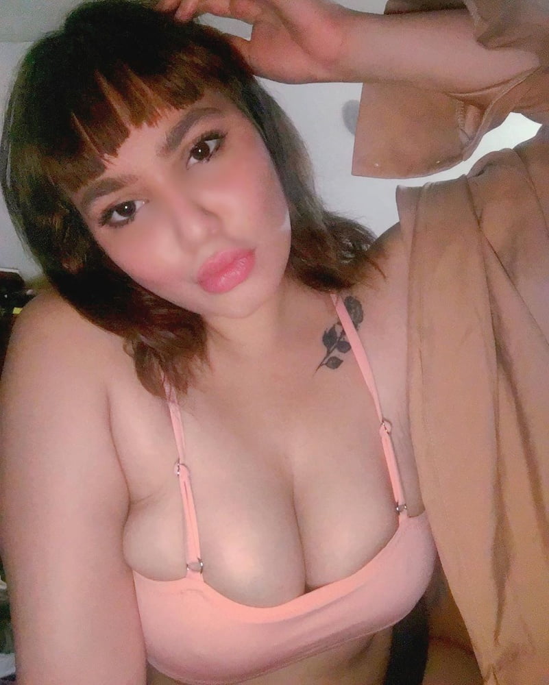 Sexy Girl Big Boobs Selfie #89616692