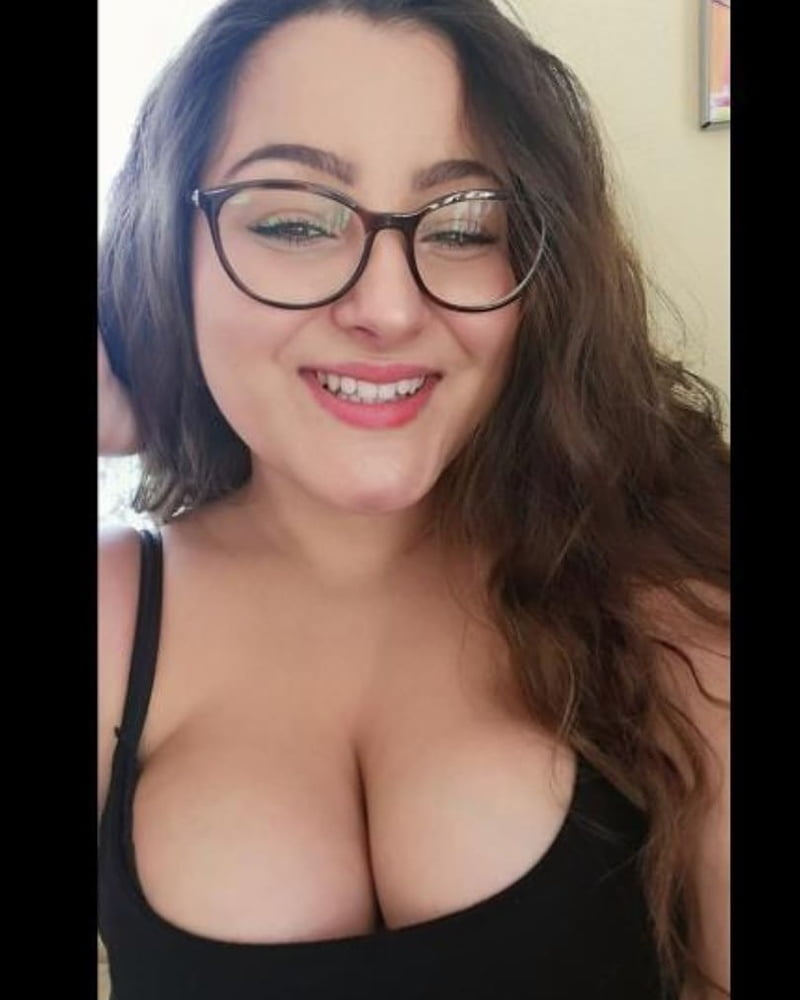 Sexy Girl Big Boobs Selfie #89617008