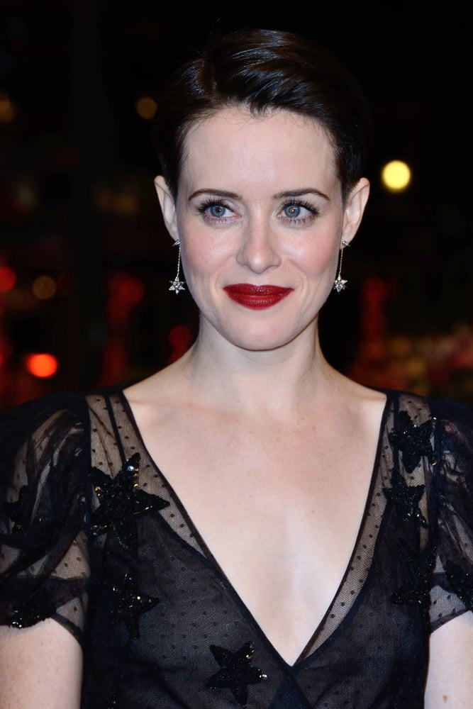 Claire Foy #91026990