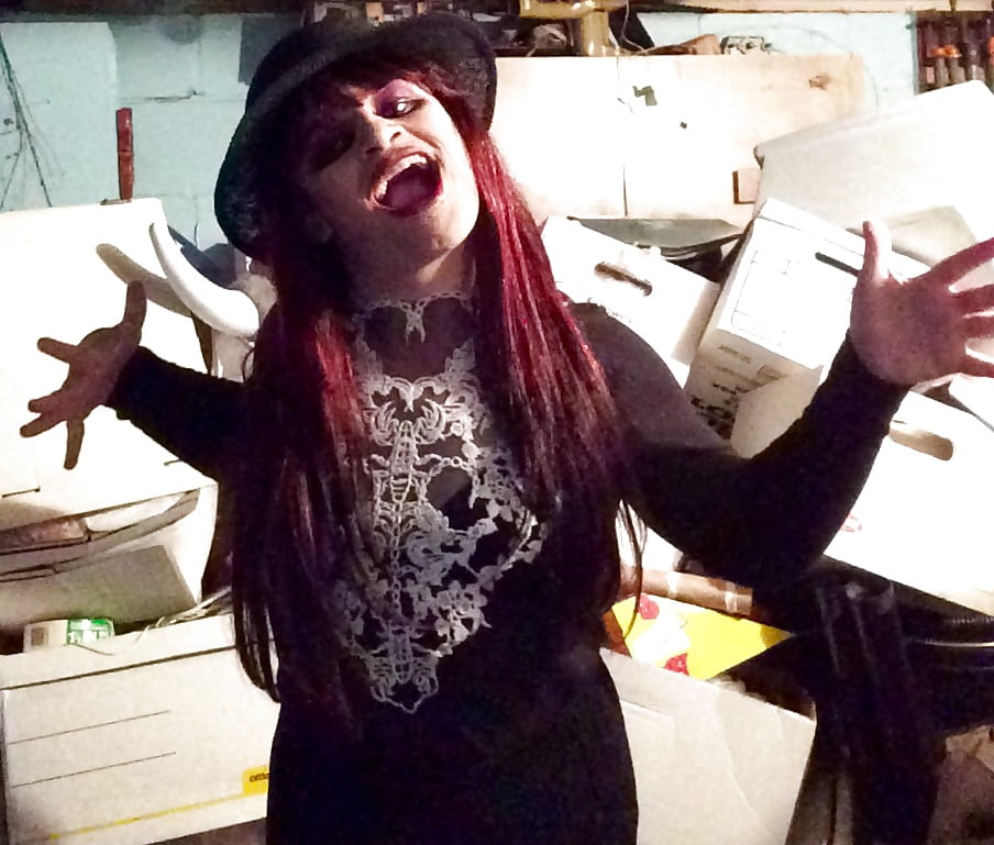 Clutter (goth tranny) #107299753