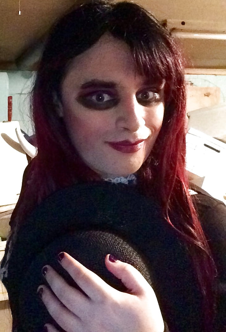 Clutter (goth tranny) #107299758