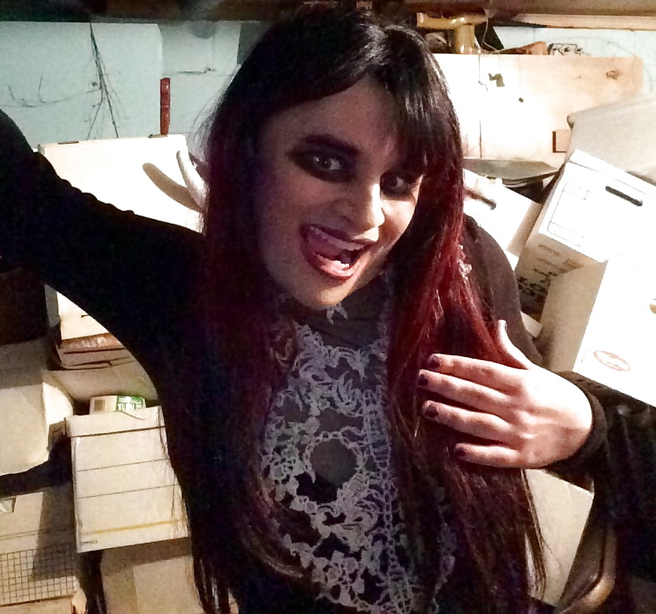 Clutter (goth tranny) #107299762