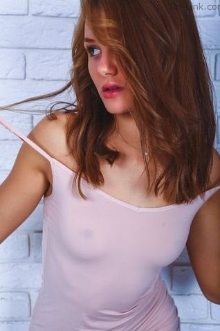 Mirando a las chicas en gasa
 #93499978